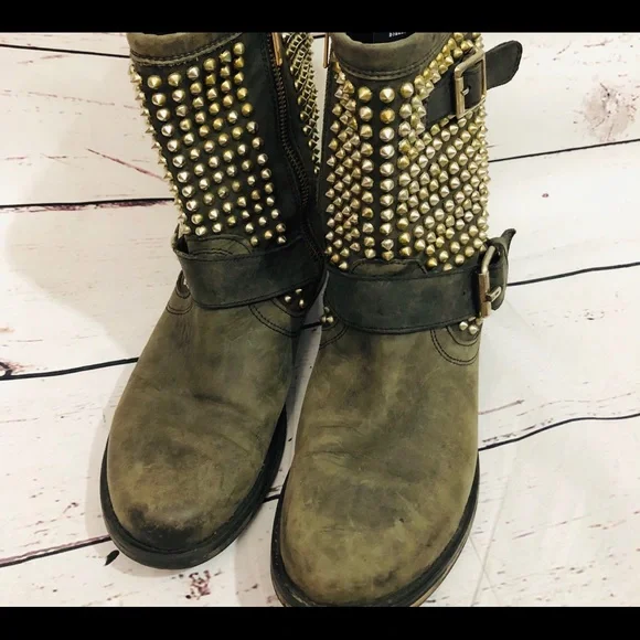 Steve Madden Studded Distressed Look Boots - Picture 3 of 8